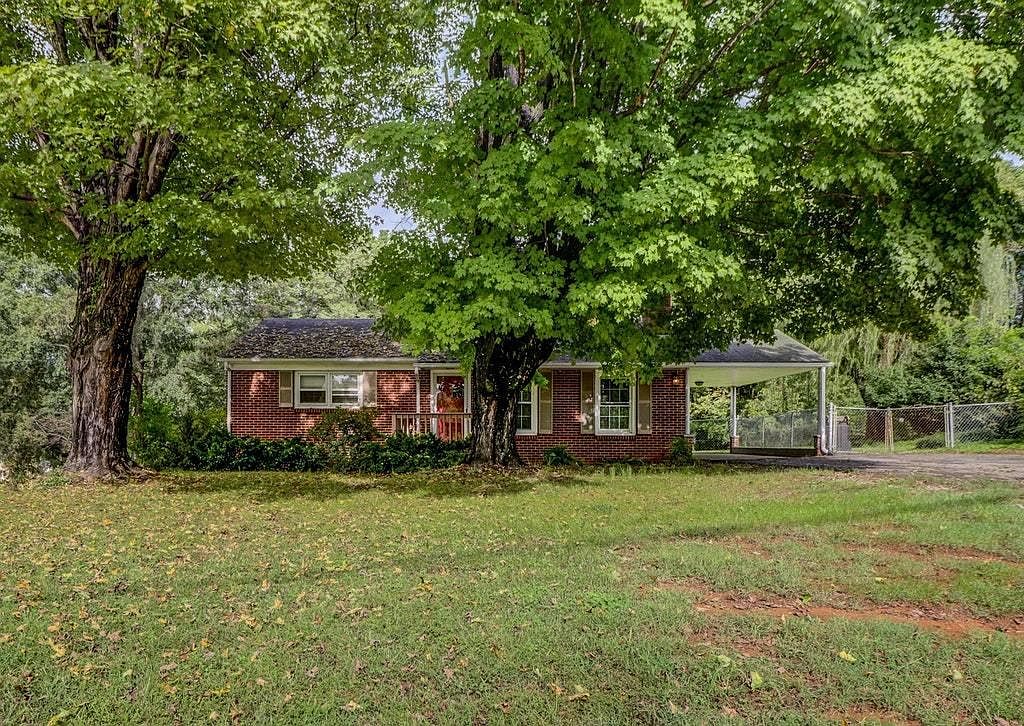 6913 Plantation Rd, Roanoke, VA 24019 Zillow
