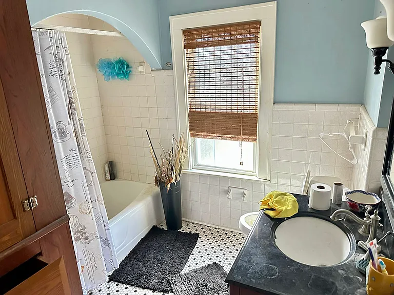 1028 Vestal Rd — Photo 5
