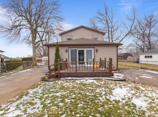 22102 Francis St, Saint Clair Shores, MI 48082