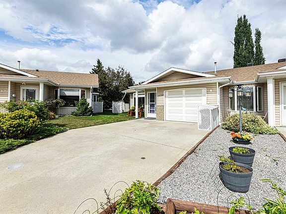 3rd image of 4634 SE 42 Street Cres