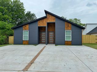 2215 Sayle St, Greenville, TX 75401