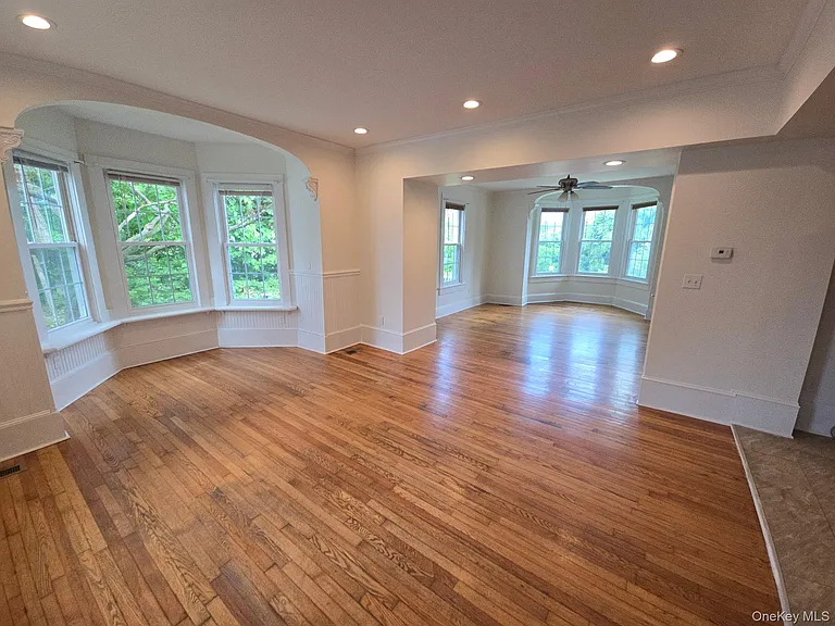 145 W Main St — Photo 6