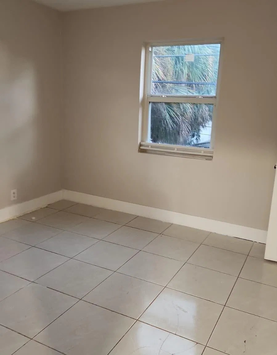 1 bed, 1.0 bath, 875 sqft, $1,245 — Photo 1
