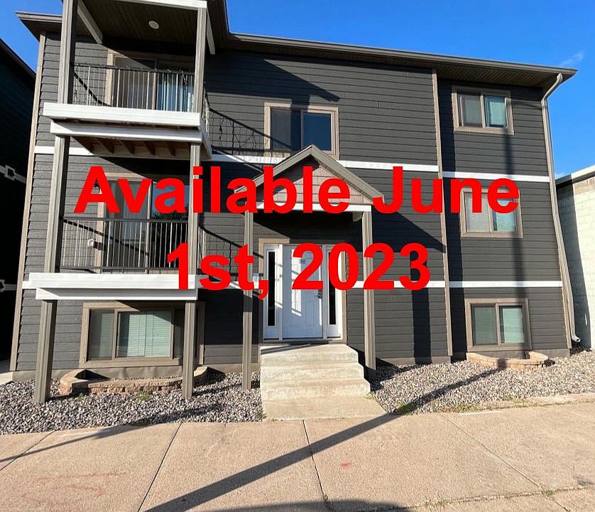 1st image of 170 E 2nd St APT 1