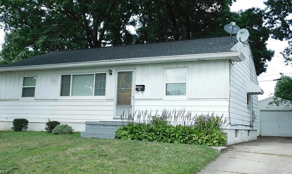 1st image of 441 Meadow Ln