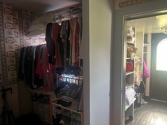 5th image of 28416 Northwest Ave