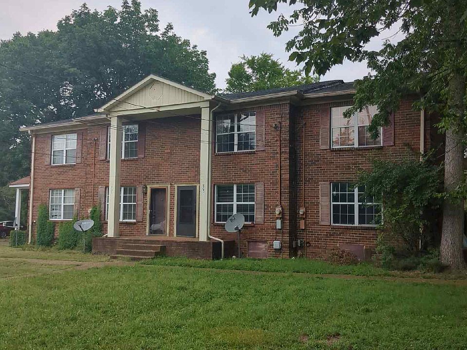 1st image of 805 Holder Ct