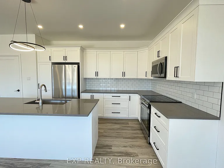 293 Flat Rapids Rd #A — Photo 4