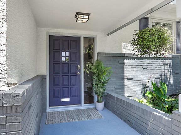 2nd image of 6181 Sharon Woods Blvd