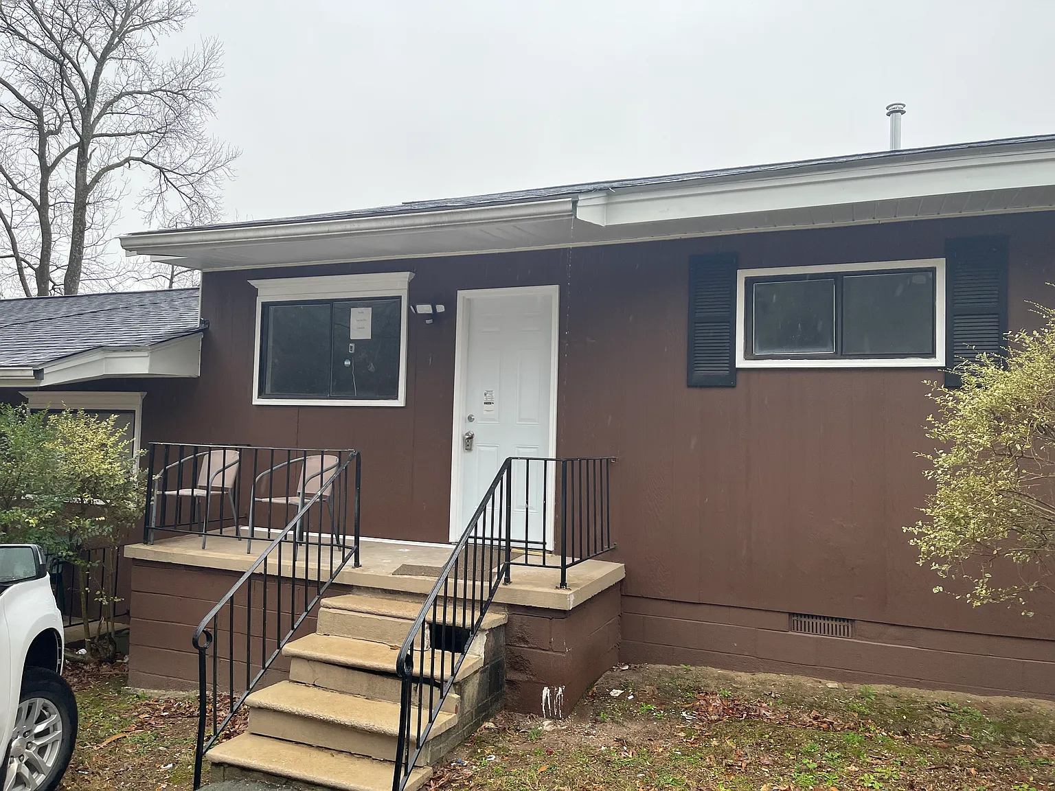 2 bed, $900 — Photo 2