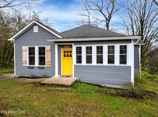 230 Hidell Rd, Knoxville, TN 37914