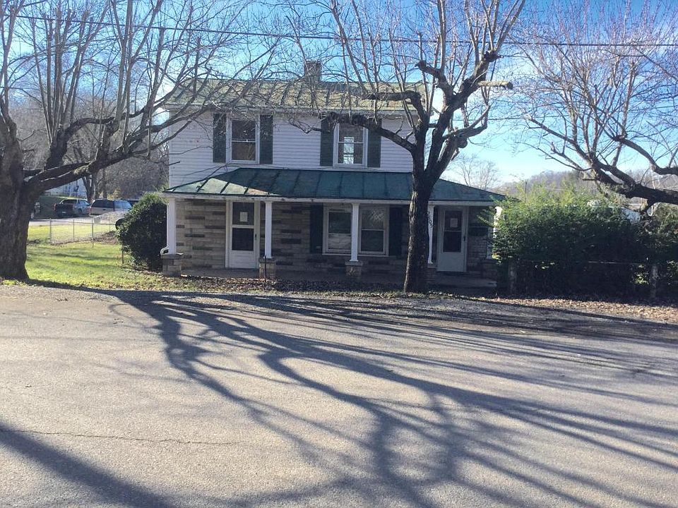 1st image of 2805 Locust Ave