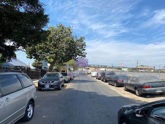 4th image of 214-216 E Lanzit Ave