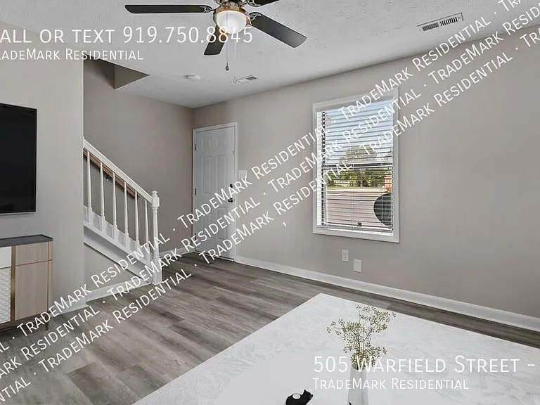 505 Warfield St #D — Photo 15