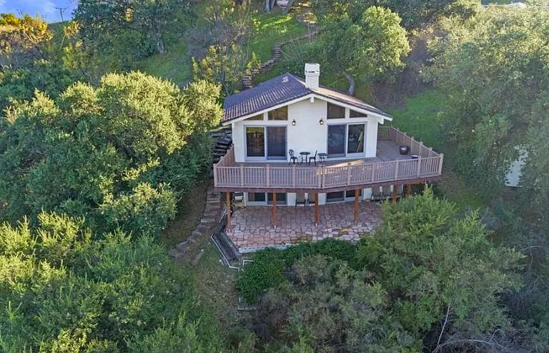 Alta Dr — Photo 2