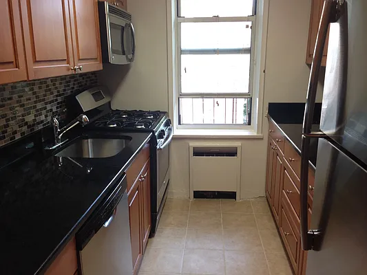 Rented by Showcase Realty | media 5