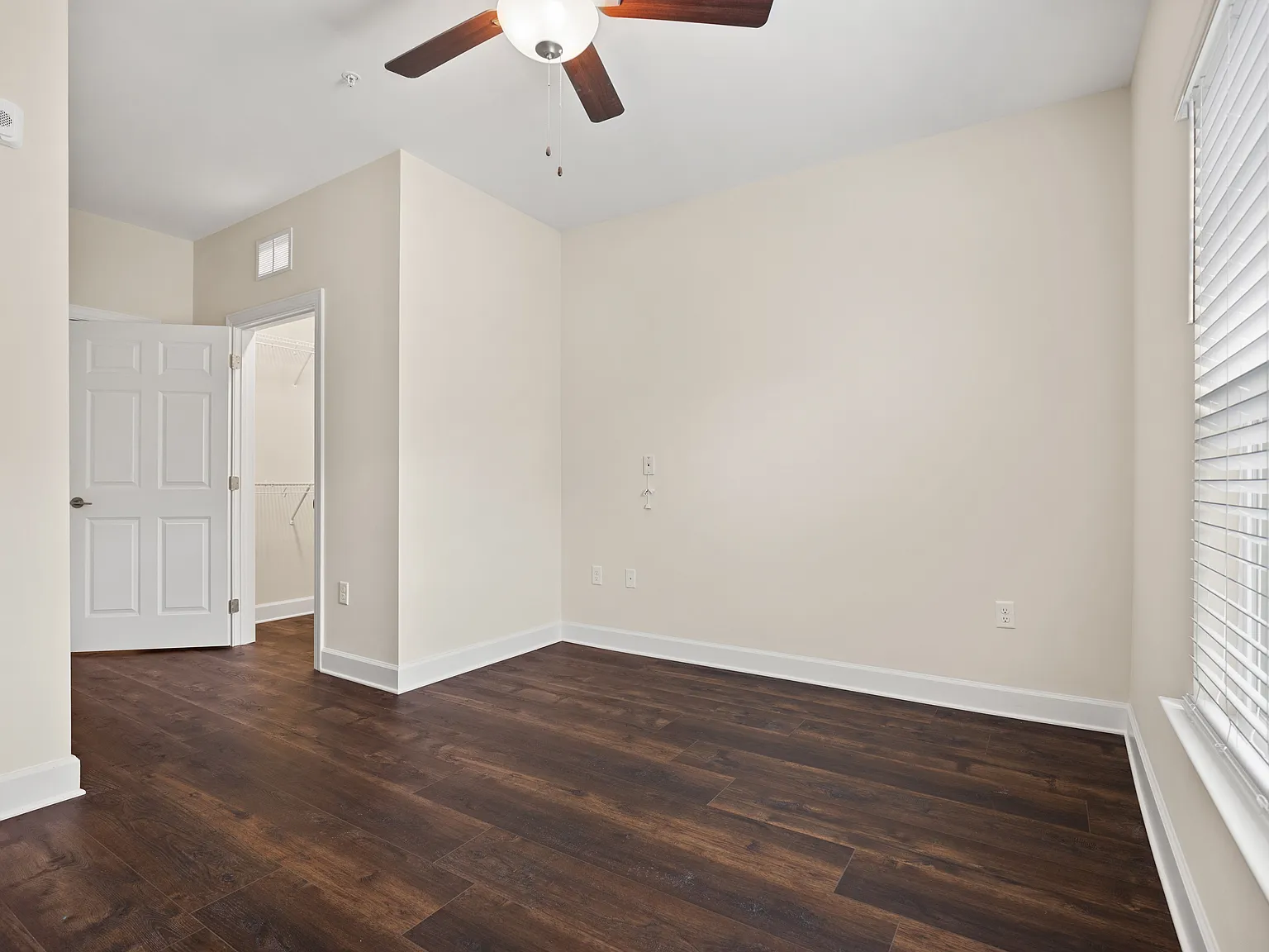 Oak Forest Pointe — Photo 4
