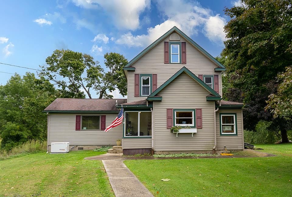 1st image of 130 Nettles Ln