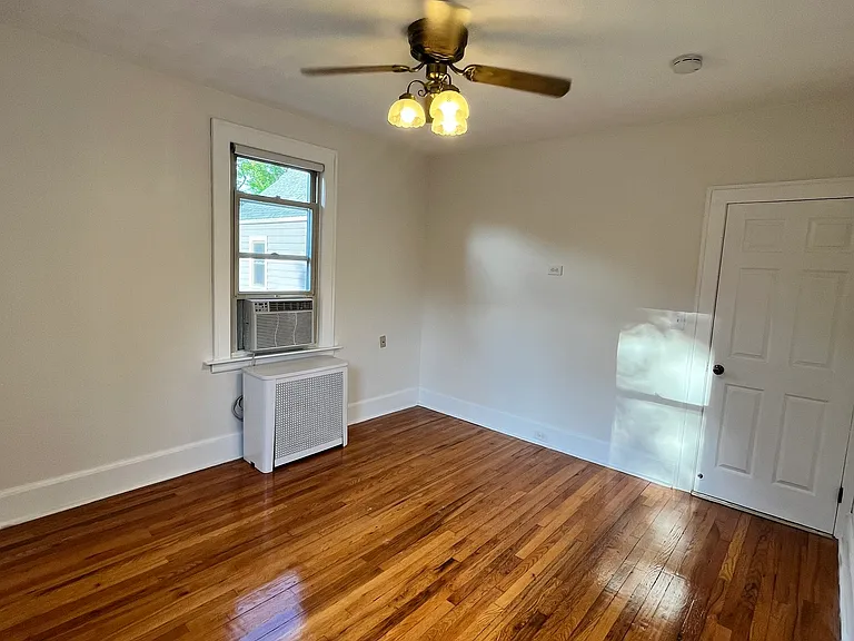 30 Coram St #2 — Photo 15