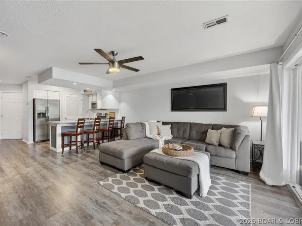 40 Lighthouse Rd Unit 6-205, Lake Ozark, MO 65049