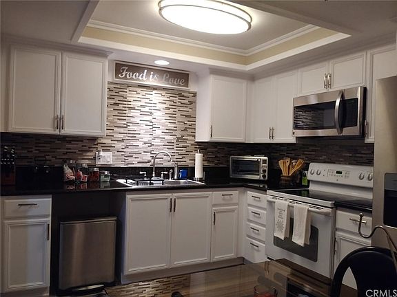 2nd image of 1440 Chalgrove Dr Unit D