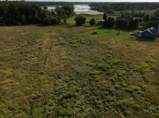 L3 Oak Shore Dr #3, Fall River, WI 53932