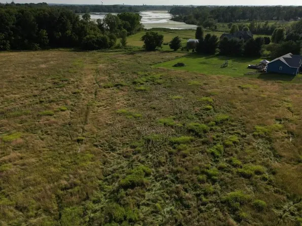 L3 Oak Shore Drive #3, Fall River, WI 53932