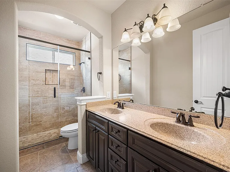 9614 Blackberry Terrace Dr — Photo 32