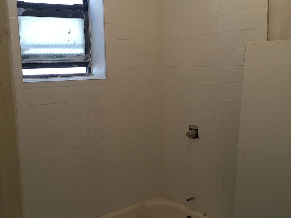 1st image of 43 Underhill Ave #D