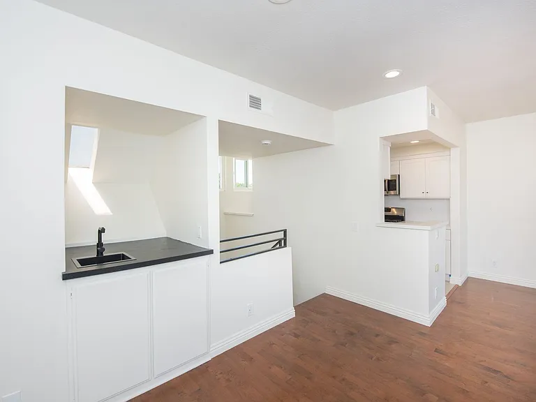 3299 Tempe Dr — Photo 19