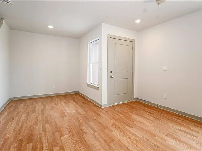 3428 SW Vel Mews — Photo 6