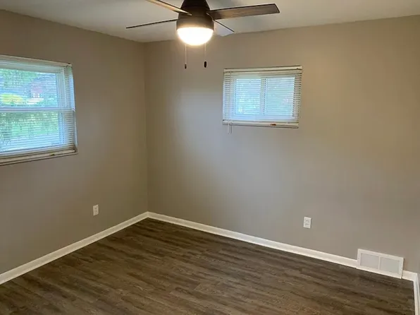 80 S Miller Rd, Akron, OH 44333