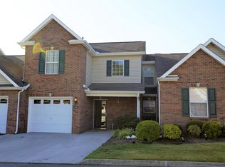 3711 Sean Grove Way, Knoxville, TN 37921