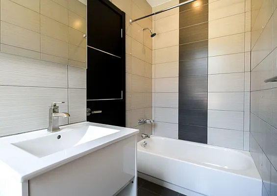 Rented by Nooklyn NYC LLC | media 77