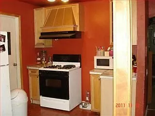 325 Cureton Pl photo 1
