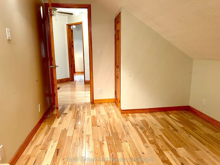 324097 The Glen Rd — Photo 33