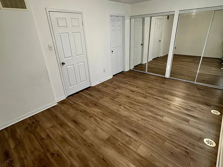 3050 Erin Centre Blvd #73 — Photo 13