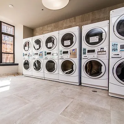 Rented by Nooklyn NYC LLC | media 22