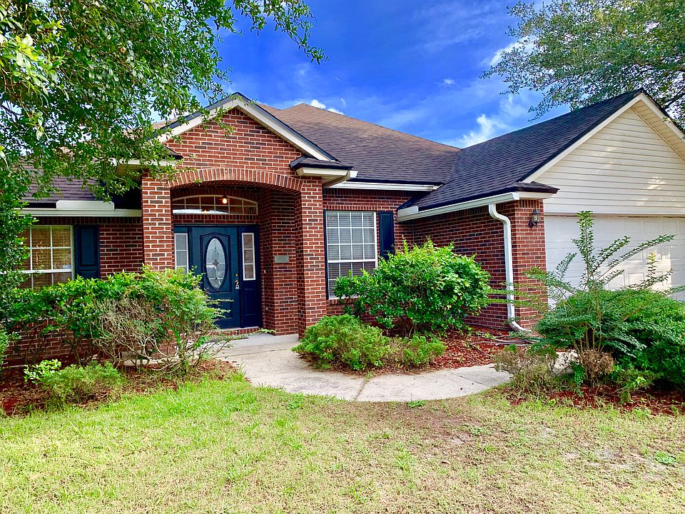1st image of 2921 Thorncrest Dr