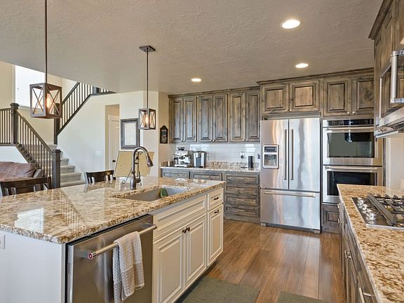 2nd image of 4968 W Yellow Topaz Dr