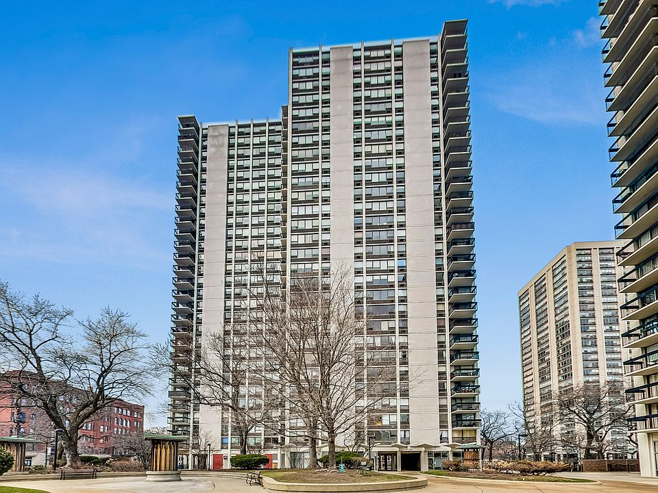 1st image of 1460 N Sandburg Ter APT 210A