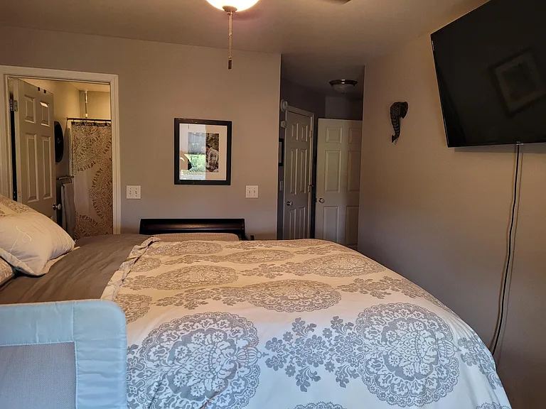 200 W Maberry Dr — Photo 13