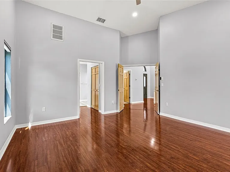 9447 Ashley Dr — Photo 32