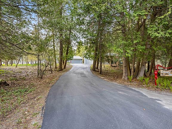 2nd image of 4567 Sherwood Point Rd