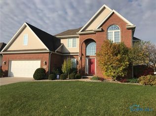 5565 Maple Creek Blvd, Sylvania, OH 43560