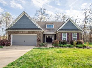 7236 Albemarle Dr, Denver, NC 28037