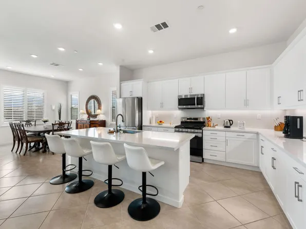 3449 Via Leonardo, Palm Desert, CA 92260