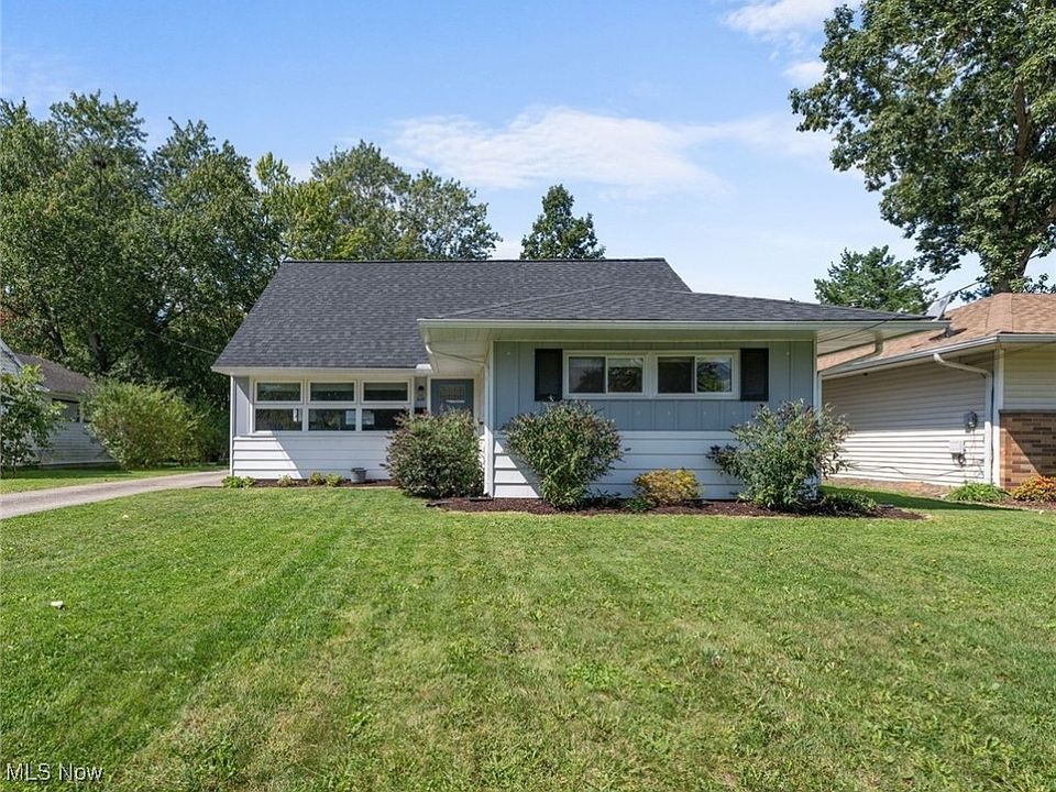 1st image of 608 Woodmere Dr