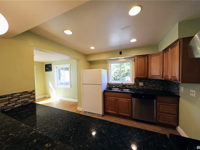 3926 S Juneau St — Photo 16