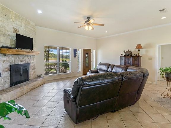 4th image of 1505 County Road 4294